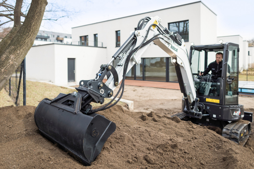 Bobcat E27z Mini Excavator _3__WEB